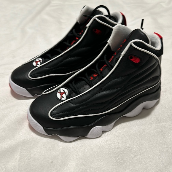 Brand New BoysNike Jordan Pro StrongBlack/Red/White F3